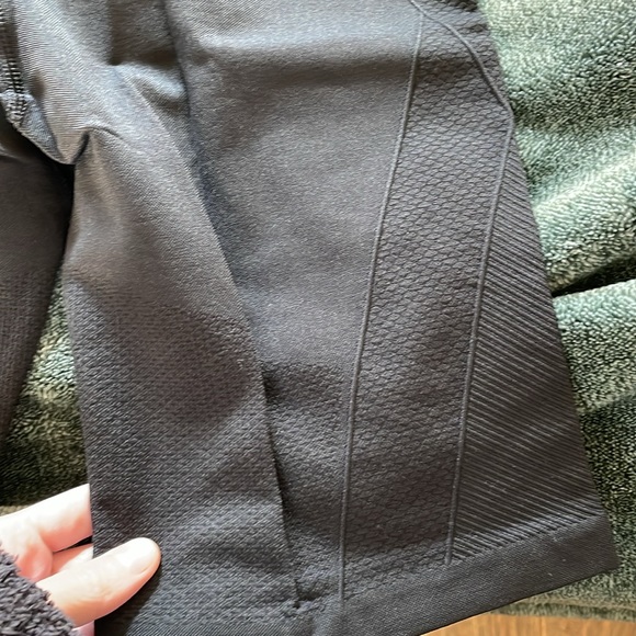 Like new! Lululemon Biker Shorts - Picture 5 of 7